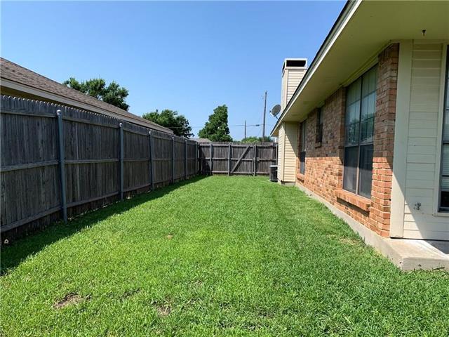 Building Photo - 1234 Mockingbird Ln