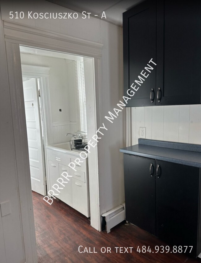 Building Photo - 510 Kosciuszko St