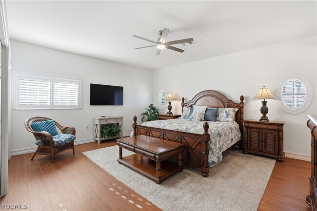 Foto del edificio - 9340 Triana Terrace