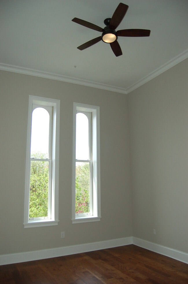 Bedroom - 462 Broadway
