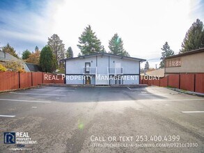 Building Photo - 1111 SW 148th St
