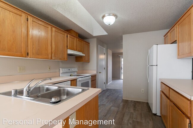 Building Photo - 3 br, 2 bath House - 7703 NE 56th Street