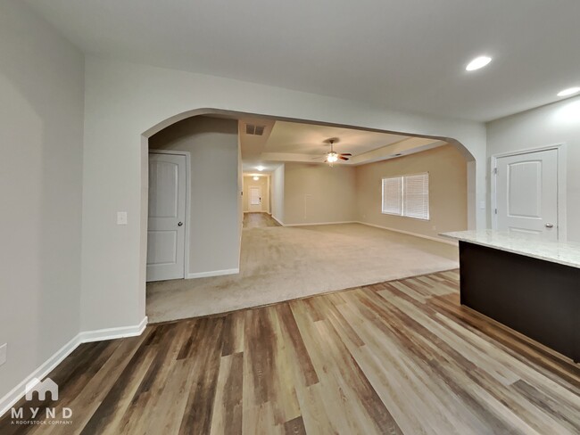 Building Photo - 192 Parkview Pl Dr