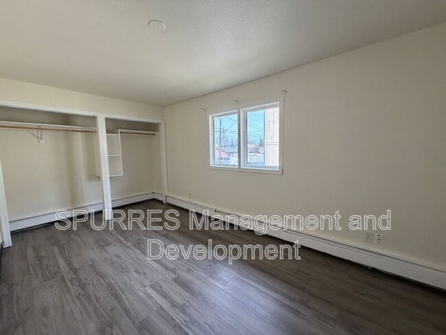 Building Photo - 138 N Klevin St