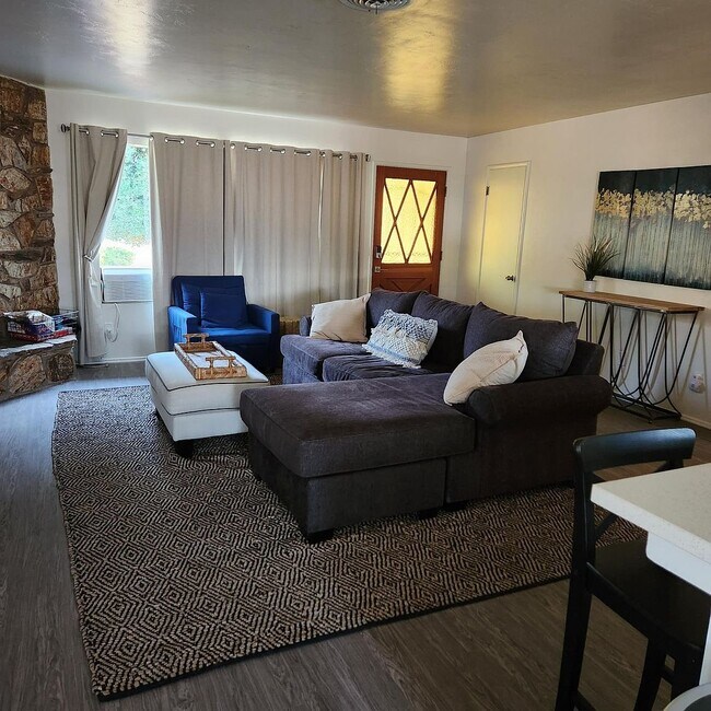 Foto del edificio - 6625 Park Ave
