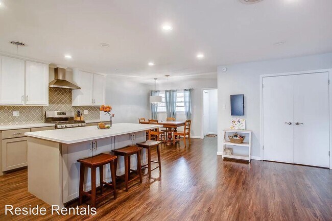 Foto del edificio - 4 br, 2 bath House - 3803 48th Street