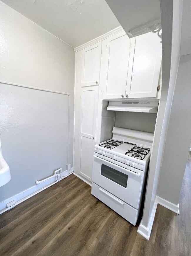 Foto del edificio - 229-4A W Jackson