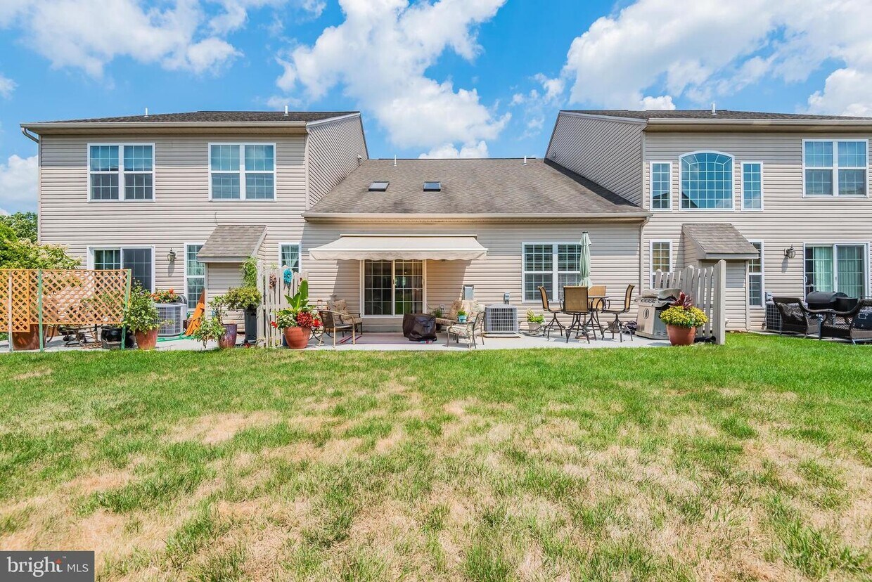 434 Mercury Dr, Hampden Township, PA 17050 Townhome Rentals in