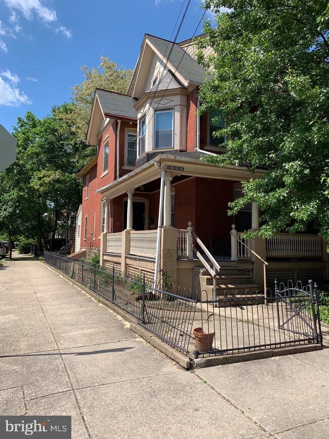 335 W School House Ln Unit 2, Philadelphia, PA 19144 Apartment for