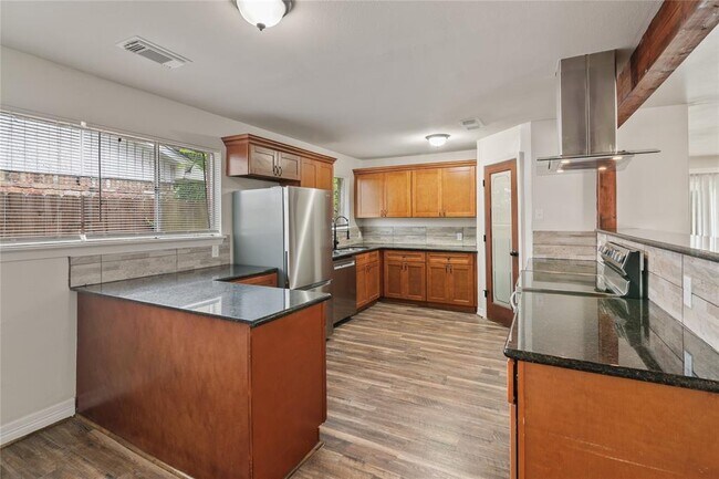 Foto del edificio - 1622 Hollow Hook Rd