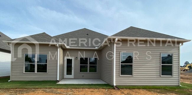 Building Photo - Home for Rent in Cullman, AL! AVAILABLE NO...