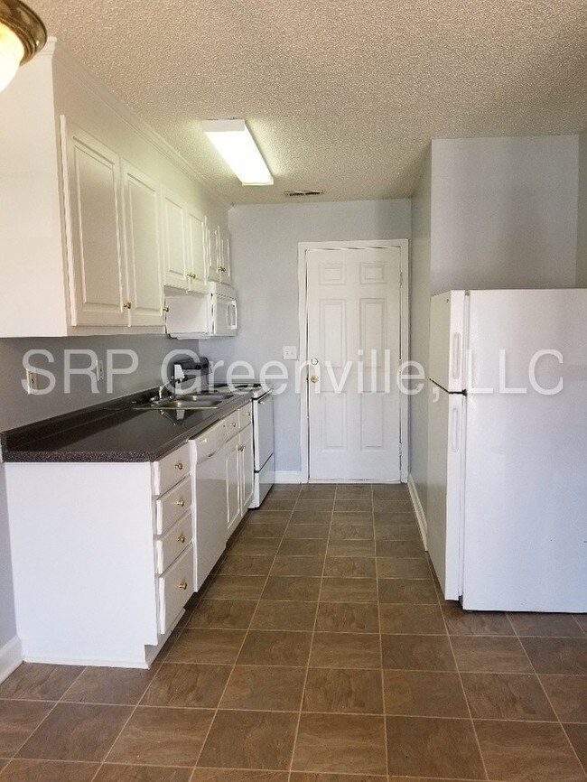 Foto del edificio - 1000 Wildwood Ln