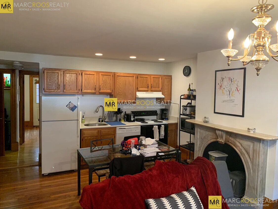 Primary Photo - 39 E Springfield St