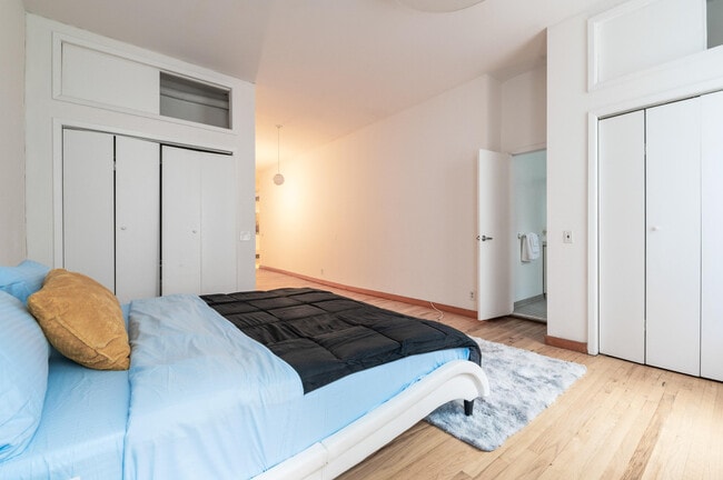 Foto del edificio - 85 W Broadway