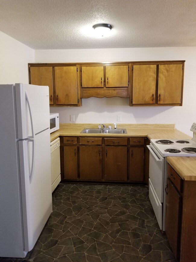 Foto principal - 411 Cattleman Dr NE