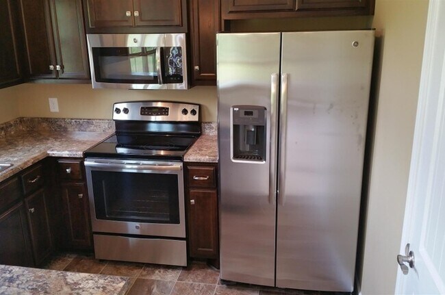 Foto del edificio - Beautiful 3BR 2.5BA  at Del Sol Commons