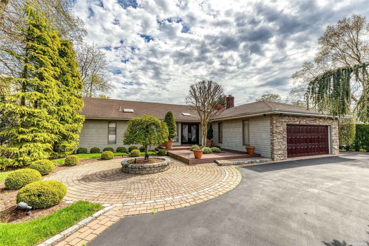 Foto principal - 271 Merrick Ave
