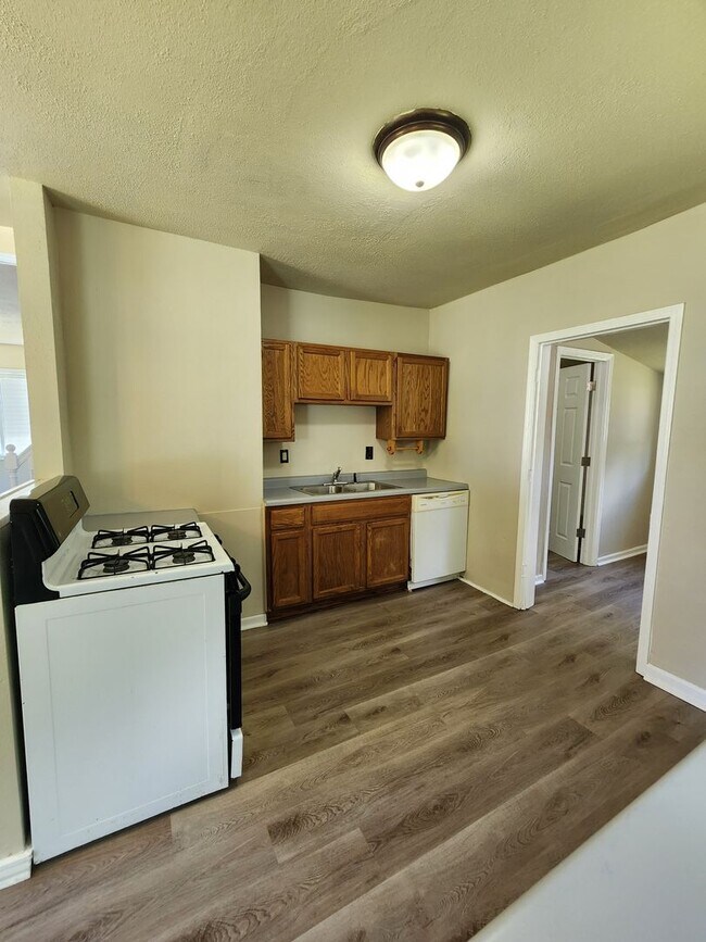 Foto del edificio - 2 Bed and 2 Bath Home