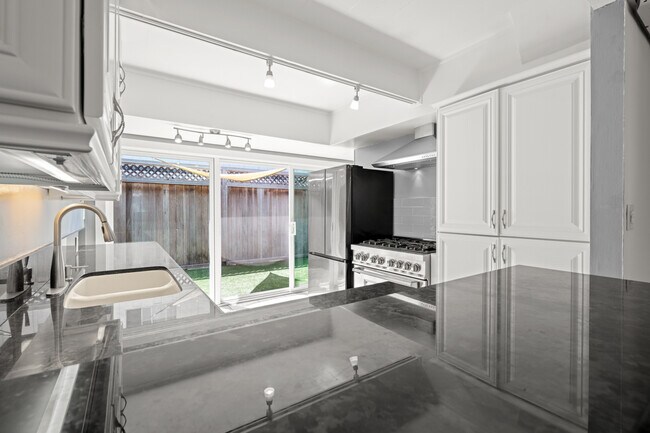 Foto del edificio - 4040 Grand View Blvd