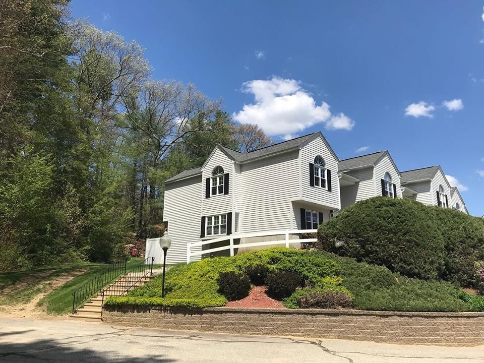 138 Riverview Pl, Southbridge, MA 01550 Condo for Rent in Southbridge