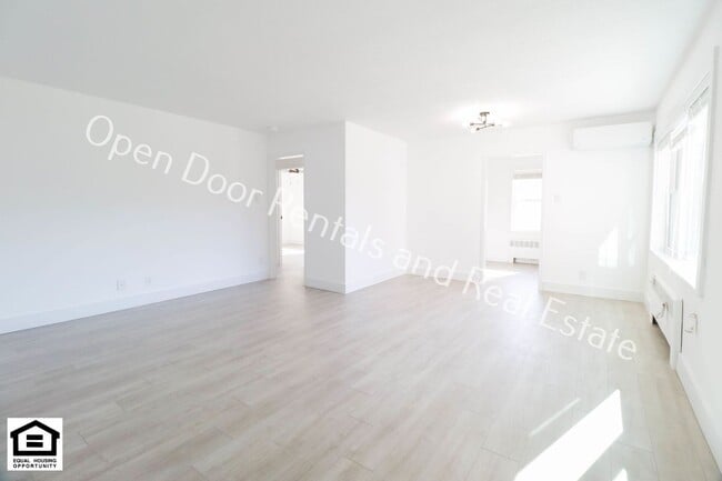 Building Photo - 1823 Griswold Dr