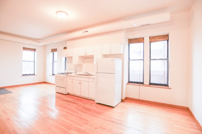 Foto del edificio - 652 N Noble St