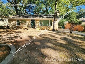 Building Photo - 8612 Westwood Ave