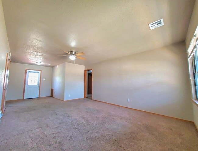 Building Photo - 261 E Key Blvd