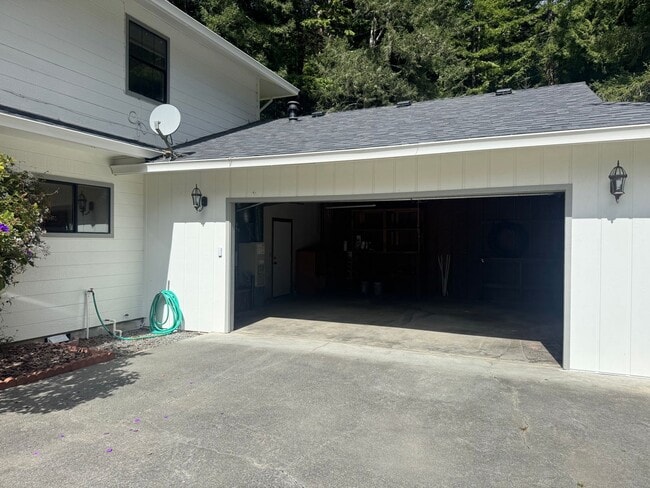 Building Photo - 2097-2153 Wrigley Rd