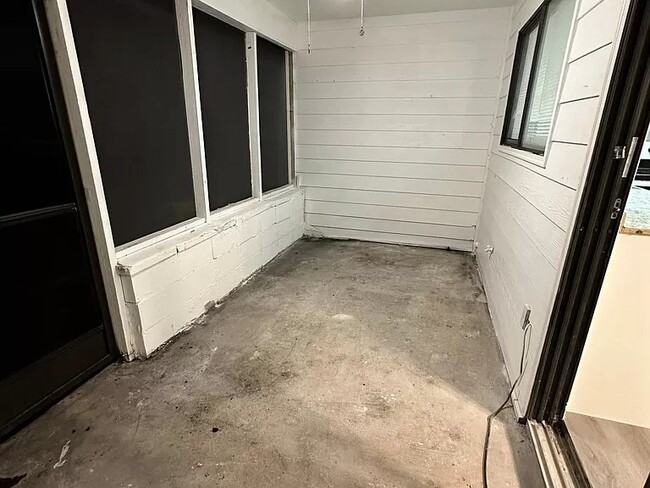 Building Photo - 1415 Ridge Lake Ct