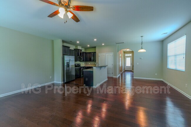 Foto del edificio - 2745 Sawbridge Ln