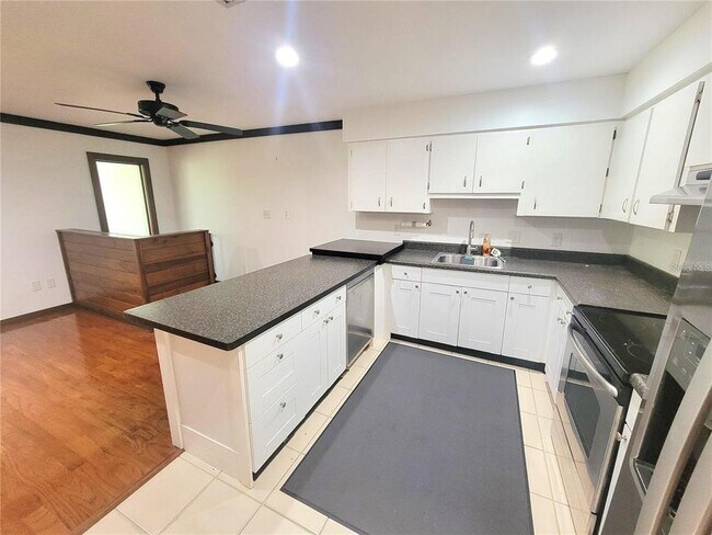 Foto del edificio - 306 63rd St