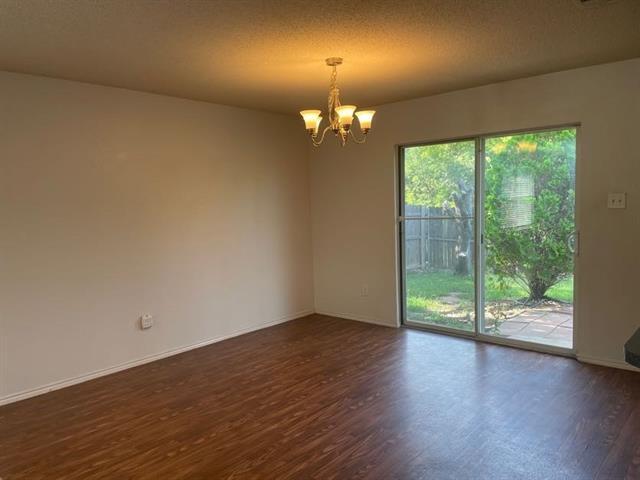Building Photo - 820 Eagle Dr