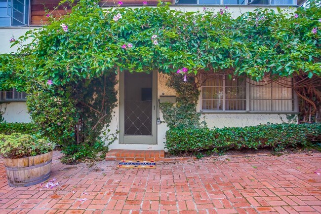 Foto del edificio - 350 Gravilla St