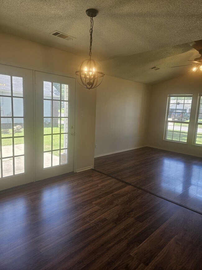 Foto del edificio - 2013 Cherrybark Bend