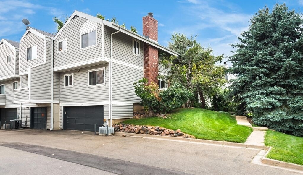 Primary Photo - Beautiful 2 bed, 2 bathroom home in Aurora!