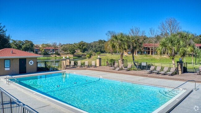 Building Photo - Misty Oaks