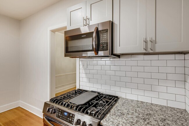 Foto del edificio - 1515 East 9th Avenue, Unit 209