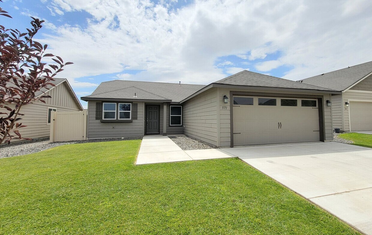 Primary Photo - Great South Richland Location