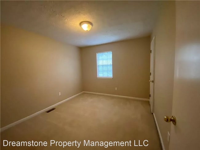 Building Photo - 3 br, 2.5 bath House - 5200 Sugar Crest Drive