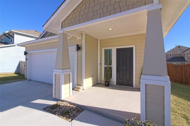 Building Photo - 200 Crescent St