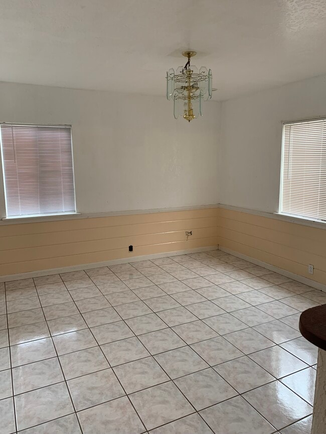 Building Photo - 315 Cureton Pl