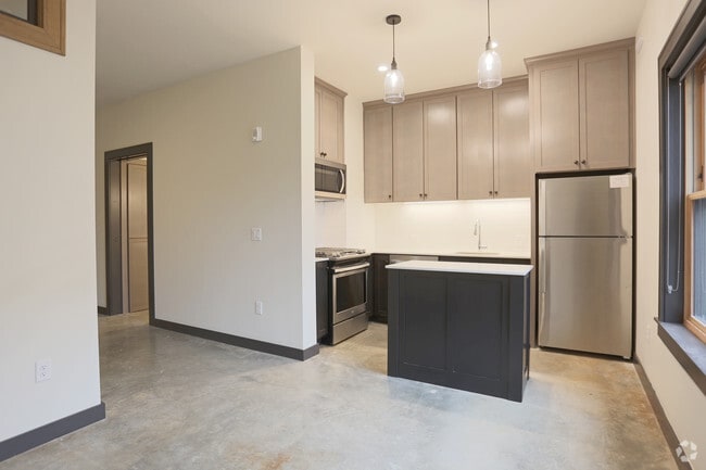 Interior Photo - Almr Apartments