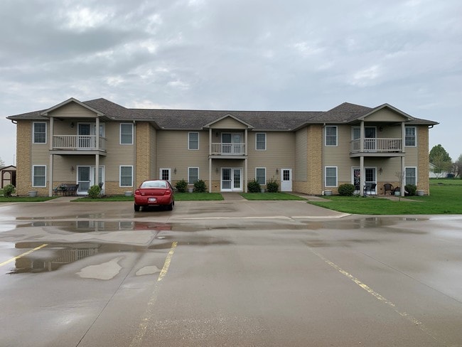Building Photo - 575 N Cartwright St