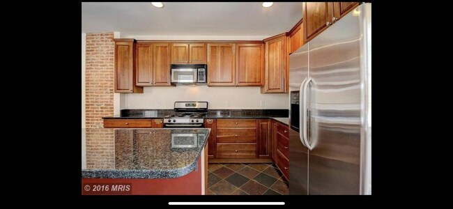 Foto del edificio - 3 Bed - Pets Allowed Near Patterson Park
