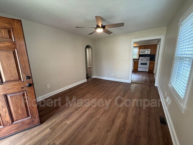 Building Photo - 11702 Kings Ln