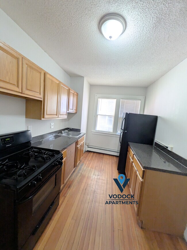 Foto del edificio - 31 Charter Oak Pl
