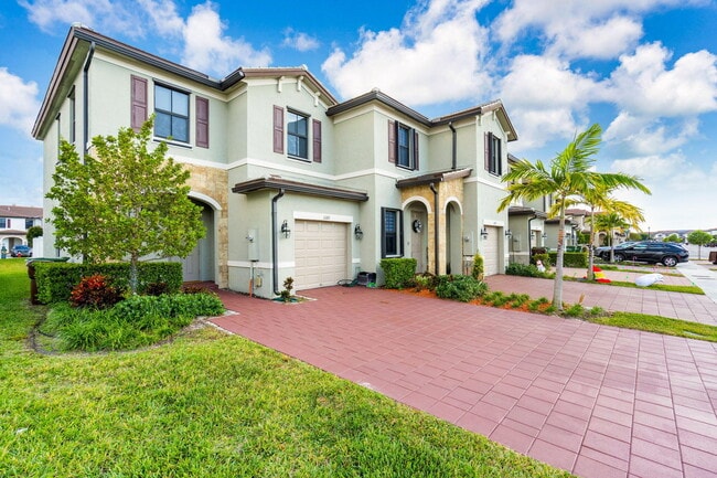 Building Photo - 11101 W 33rd Ct