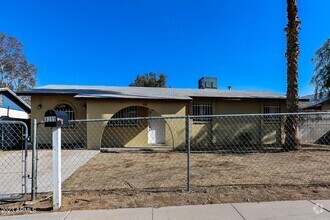 Building Photo - 8209 S 24th Way