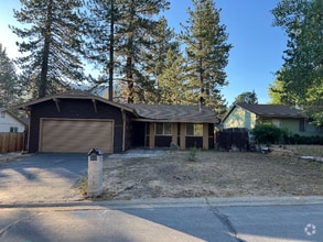 Building Photo - 1387 Matheson Dr